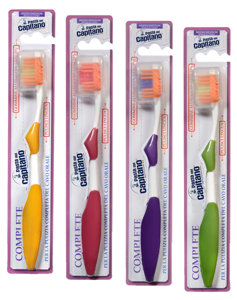 Изображение Зубная щетка средняя Дель капитано для всей семьи Фармасьютичи п/у, 1 шт