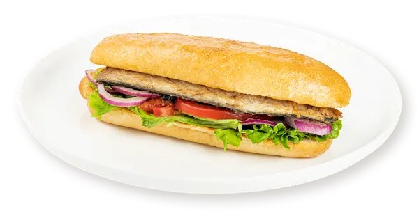 Изображение Сэндвич на пшеничной булке Со скумбрией на мангале и свежими овощами СП ТАБРИС бум/уп, 300 г